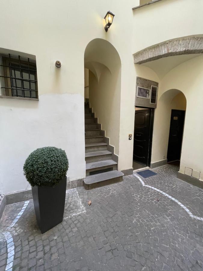 Casa Cappellari Design Studio A Campo De' Fiori Rome Exterior photo